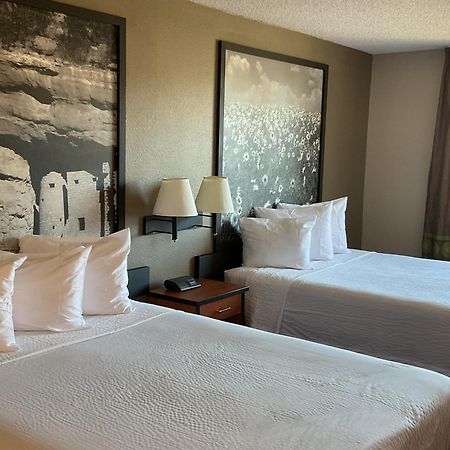 Super 8 By Wyndham Colorado Springs Airport Motel Eksteriør billede