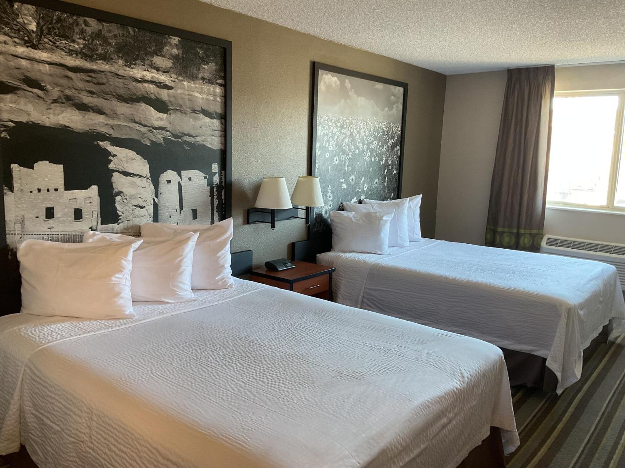 Super 8 By Wyndham Colorado Springs Airport Motel Eksteriør billede